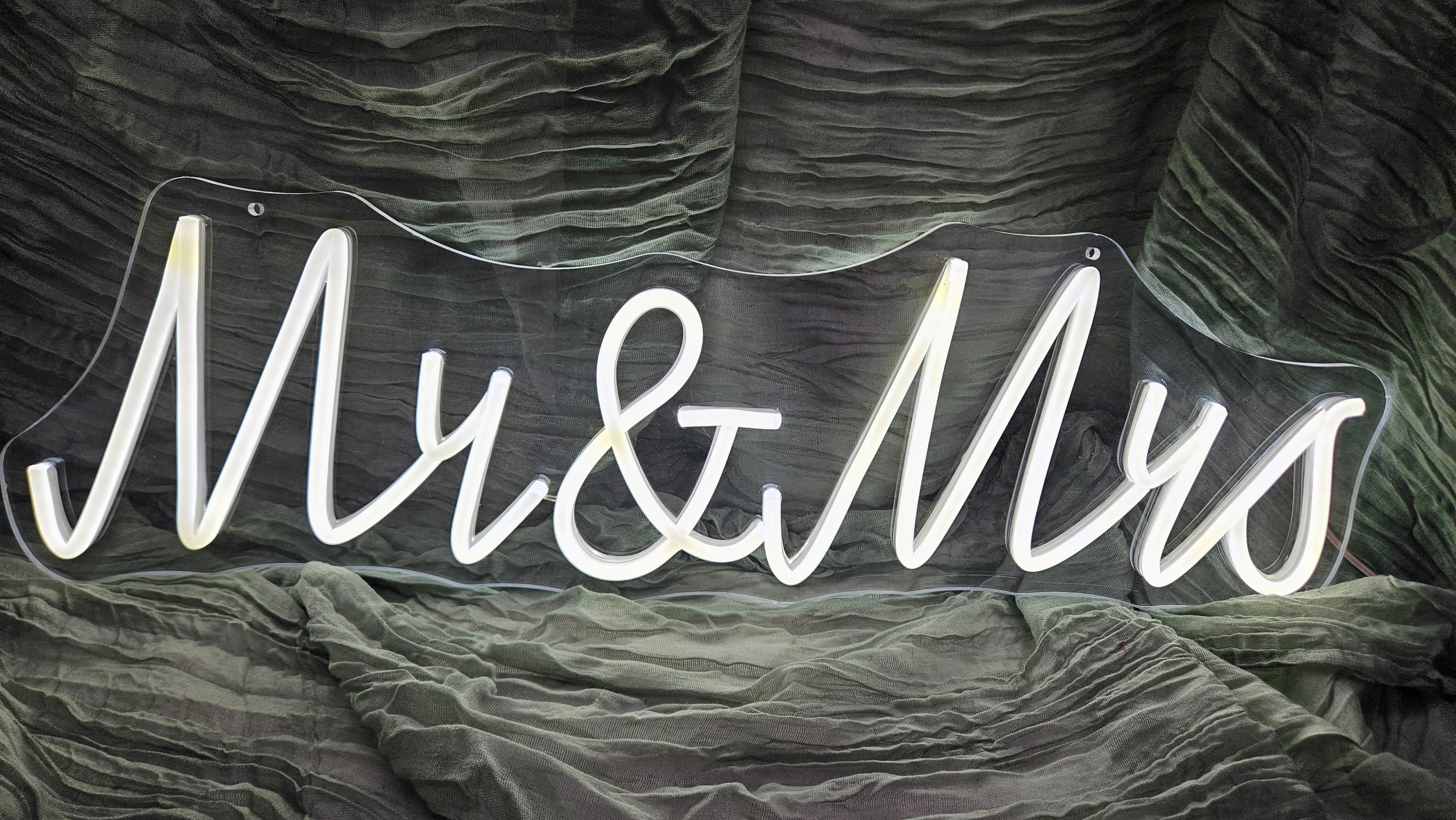 Mr & Mrs — Style 5 — photo 1